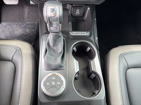 New 2026 Ford Bronco Outer Banks AWD/4WD image 14