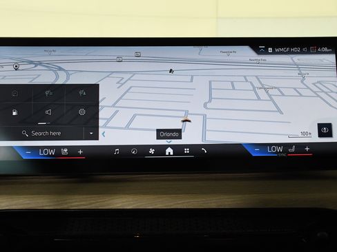 Used 2025 BMW 330i Sedan image 18