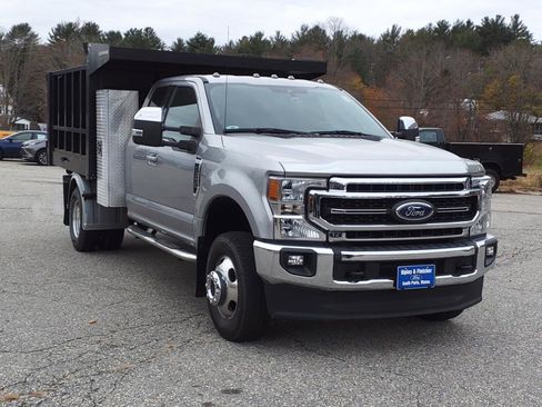 Certified 2020 Ford F350 Lariat w/ Lariat Value Package image 3