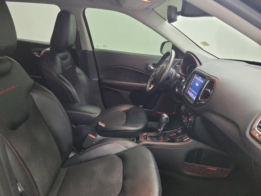 Used 2018 Jeep Compass Trailhawk w/ Cold Weather Group AWD/4WD image 21