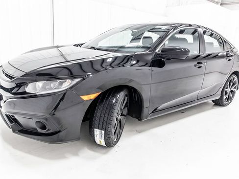 Used 2021 Honda Civic Sport image 2