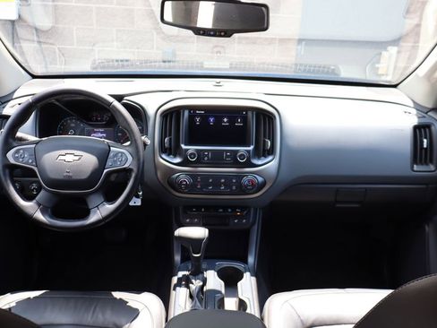 Used 2019 Chevrolet Colorado Z71 AWD/4WD image 40