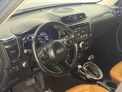 Used 2016 Kia Soul ! w/ Premium Package FWD image 29