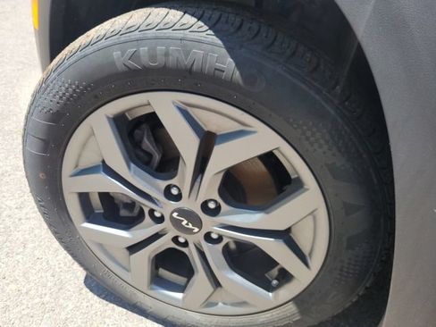 Certified 2024 Kia Seltos S AWD/4WD image 9
