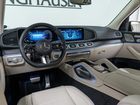 New 2026 Mercedes-Benz GLS 450 4MATIC image 16