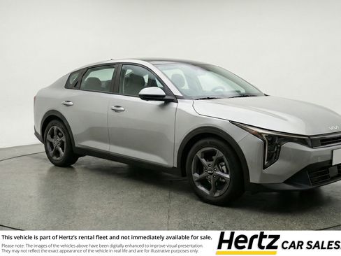 Used 2025 Kia K4 FWD image 1