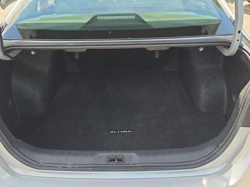 Certified 2024 Nissan Altima 2.5 SV FWD image 10