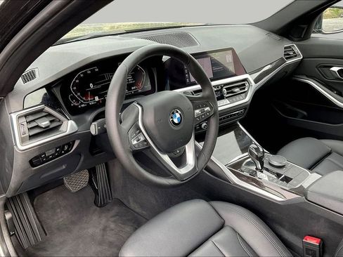 Used 2019 BMW 330i xDrive Sedan w/ Driving Assistance Package AWD/4WD image 17