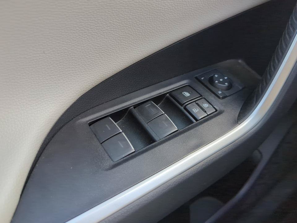 Used 2023 Toyota RAV4 Limited AWD/4WD image 37