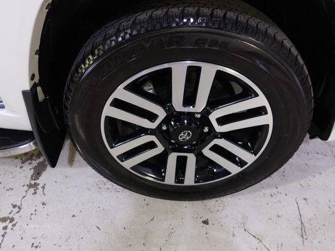 Used 2024 Toyota 4Runner Limited image 44