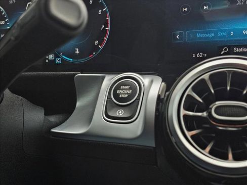 Used 2023 Mercedes-Benz GLB 250 GLB 250 image 27