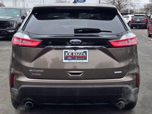 Used 2019 Ford Edge SE image 11