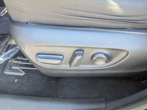 Used 2022 Toyota RAV4 XLE image 17