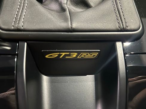 Used 2024 Porsche 911 GT3 RS RWD image 34