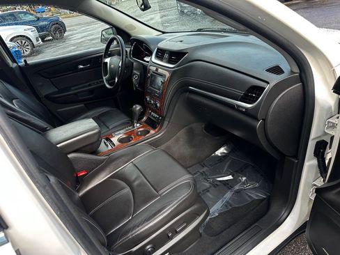 Used 2013 Chevrolet Traverse LT w/ LPO, 'HIT The Road' Package AWD/4WD image 14