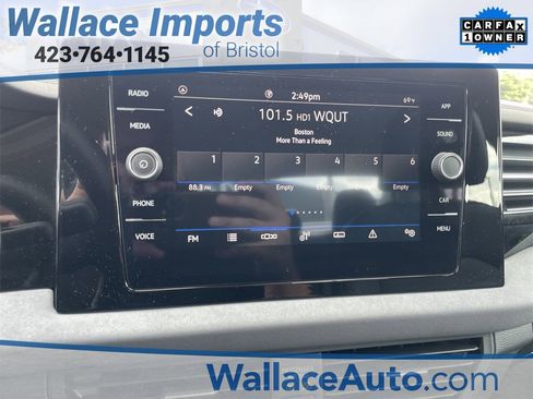 Certified 2025 Volkswagen Jetta SE image 10