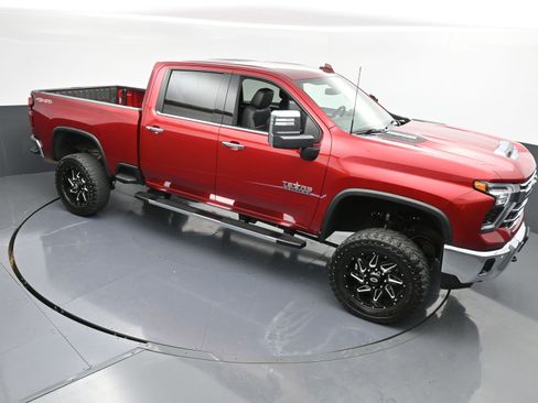 Used 2024 Chevrolet Silverado 2500 LTZ w/ LTZ Texas Edition image 29