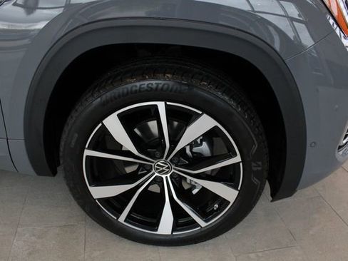 New 2026 Volkswagen Atlas SEL Premium R-Line AWD/4WD image 28