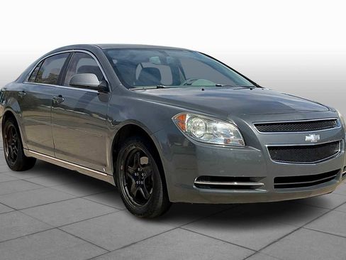 Used 2009 Chevrolet Malibu LT w/ Power Convenience Package image 2