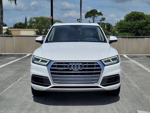Used 2018 Audi Q5 Prestige w/ Prestige Package AWD/4WD image 3