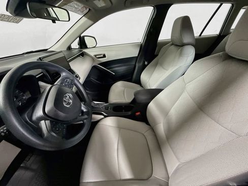 Certified 2025 Toyota Corolla Cross L FWD image 18