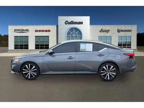 Used 2021 Nissan Altima 2.5 SR FWD image 6
