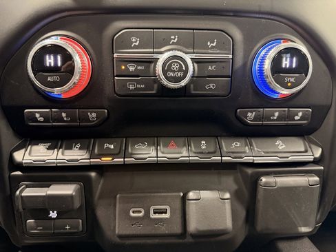 Used 2023 GMC Sierra 2500 Denali image 49