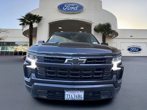 Used 2024 Chevrolet Silverado 1500 RST w/ Z71 Off-Road Package AWD/4WD image 3