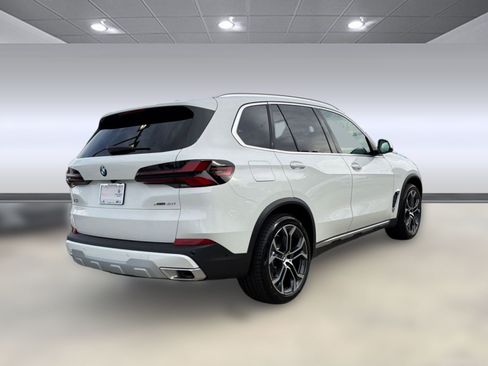 New 2026 BMW X5 xDrive40i w/ Premium Package AWD/4WD image 8