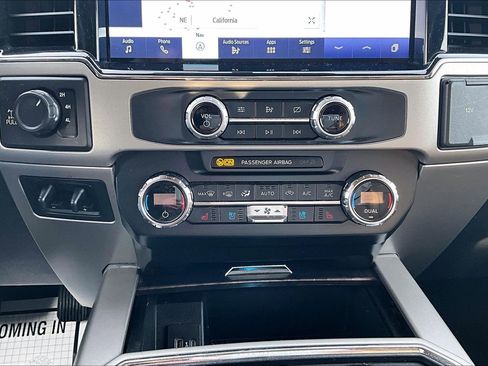 Used 2022 Ford F250 Lariat w/ Chrome Package image 15