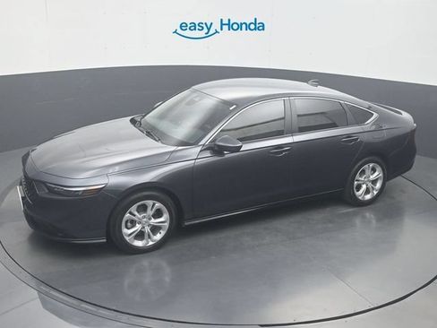 Used 2025 Honda Accord LX image 22