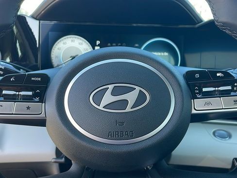 New 2026 Hyundai Elantra Limited image 23