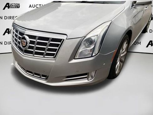 Used 2015 Cadillac XTS Luxury w/ Driver Awareness Package image 5