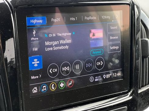 Used 2020 Chevrolet Traverse LT FWD image 6