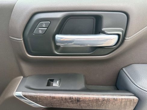 Used 2021 GMC Sierra 1500 Denali w/ Denali Ultimate Package image 17