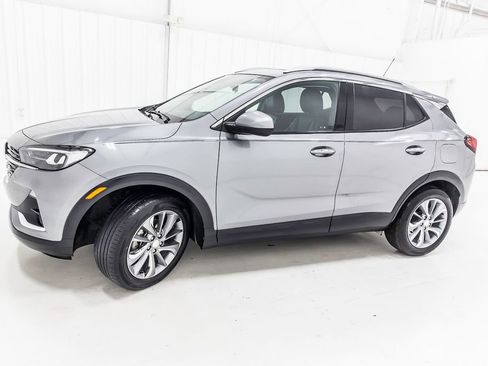 Used 2023 Buick Encore GX Essence w/ Experience Buick Package image 3