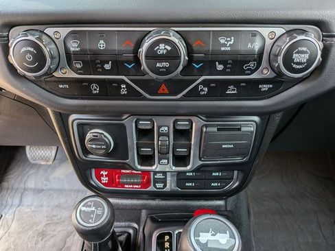 Certified 2024 Jeep Wrangler Unlimited Rubicon image 15