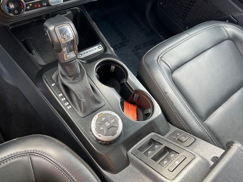 Certified 2025 Ford Bronco Outer Banks image 32