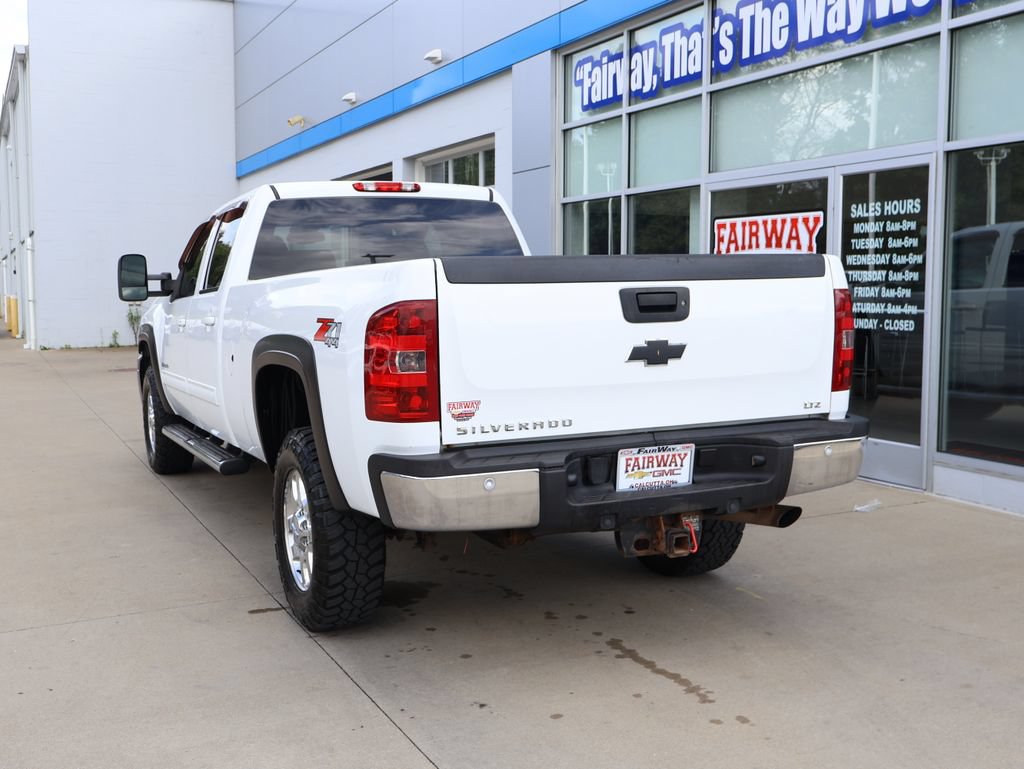 Certified 2014 Chevrolet Silverado 2500 LTZ w/ LTZ Plus Package AWD/4WD image 8
