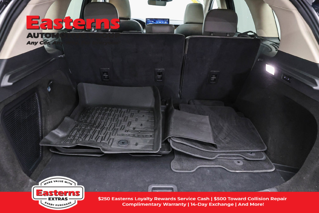 Used 2023 Lincoln Corsair Grand Touring w/ Equipment Group 301A AWD/4WD image 10