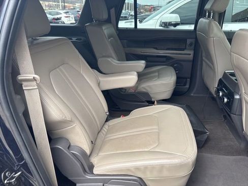 Used 2021 Ford Expedition Max Limited image 18