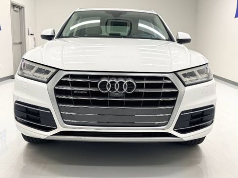 Used 2018 Audi Q5 Prestige AWD/4WD image 3