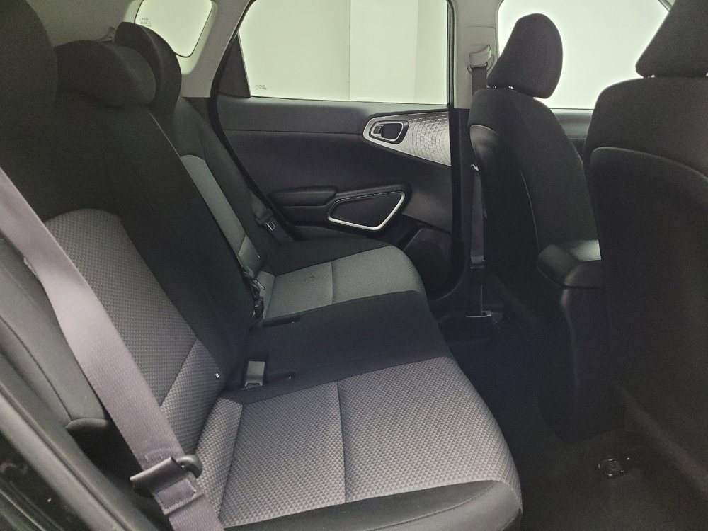 Used 2023 Kia Soul LX w/ Option Group 015 FWD image 19
