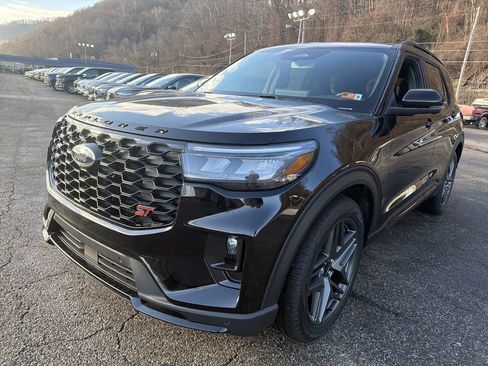 New 2026 Ford Explorer ST w/ Sun And Sound Package AWD/4WD image 10