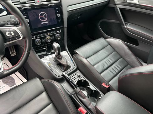 Used 2021 Volkswagen GTI Autobahn image 17
