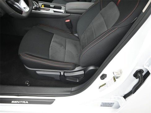 New 2025 Nissan Sentra SR image 26