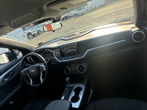 Used 2019 Chevrolet Blazer L image 10