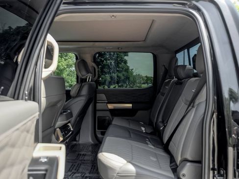 Used 2026 Ford F450 Platinum w/ Platinum Plus Package AWD/4WD image 31