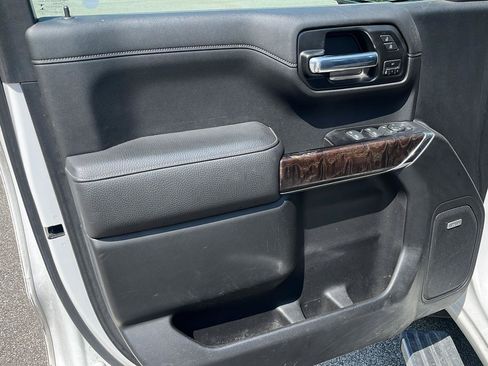 Used 2020 GMC Sierra 1500 Denali w/ Denali Ultimate Package AWD/4WD image 9