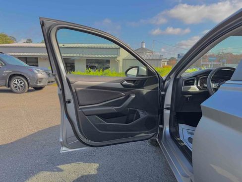 Used 2021 Volkswagen Jetta S w/ Driver Assistance Package image 11